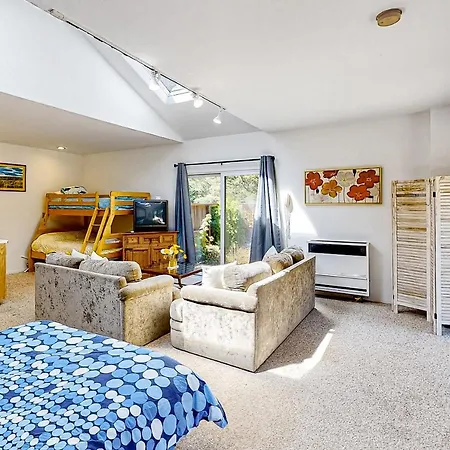 Urban Escape Compound Villa